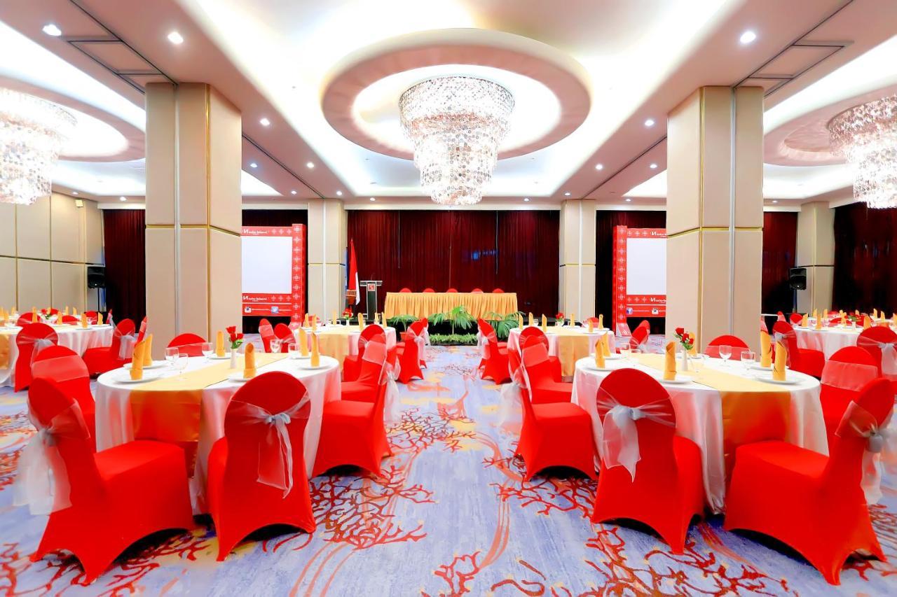 Swiss-Belhotel Ambon Extérieur photo