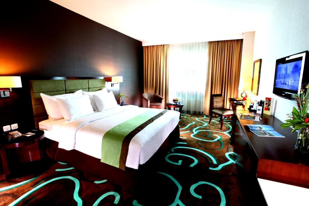 Swiss-Belhotel Ambon Extérieur photo