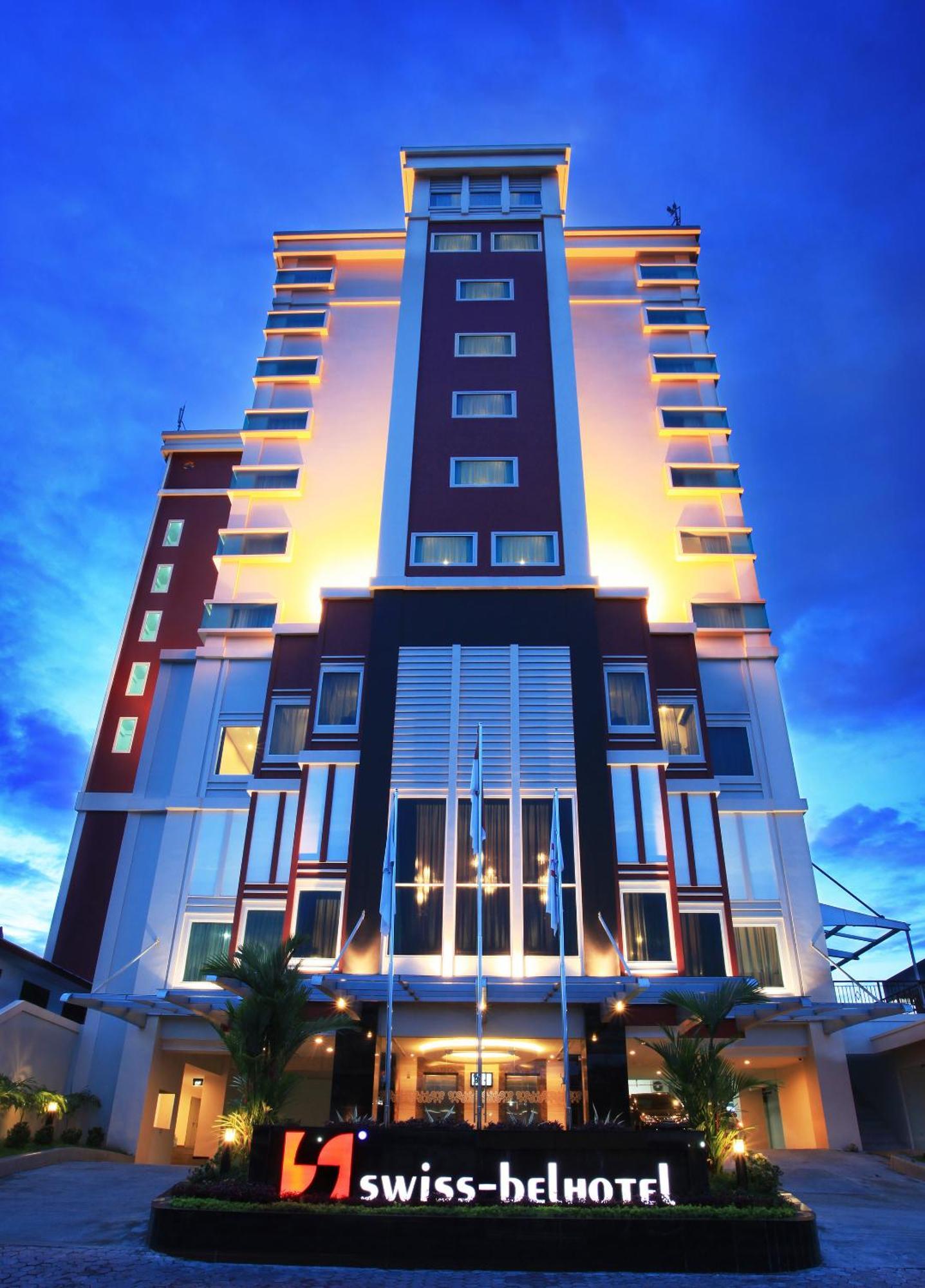 Swiss-Belhotel Ambon Extérieur photo