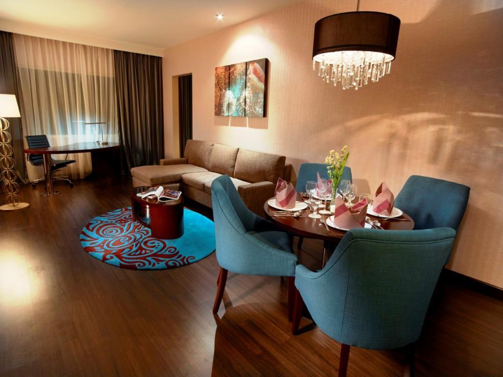 Swiss-Belhotel Ambon Extérieur photo