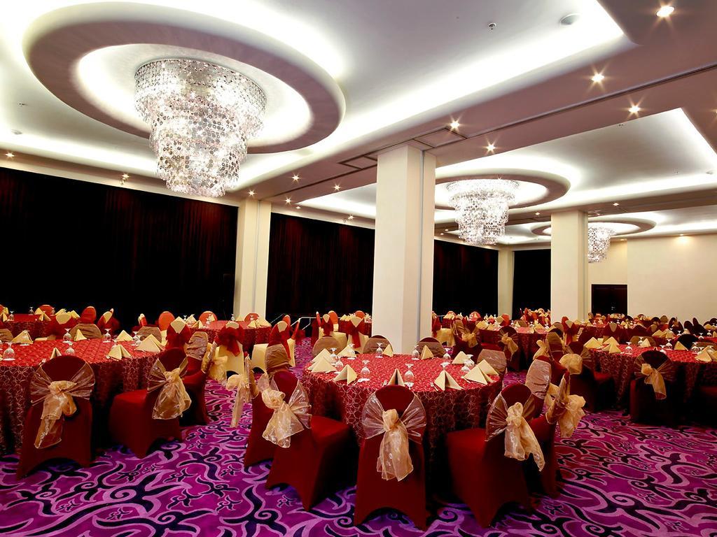 Swiss-Belhotel Ambon Extérieur photo