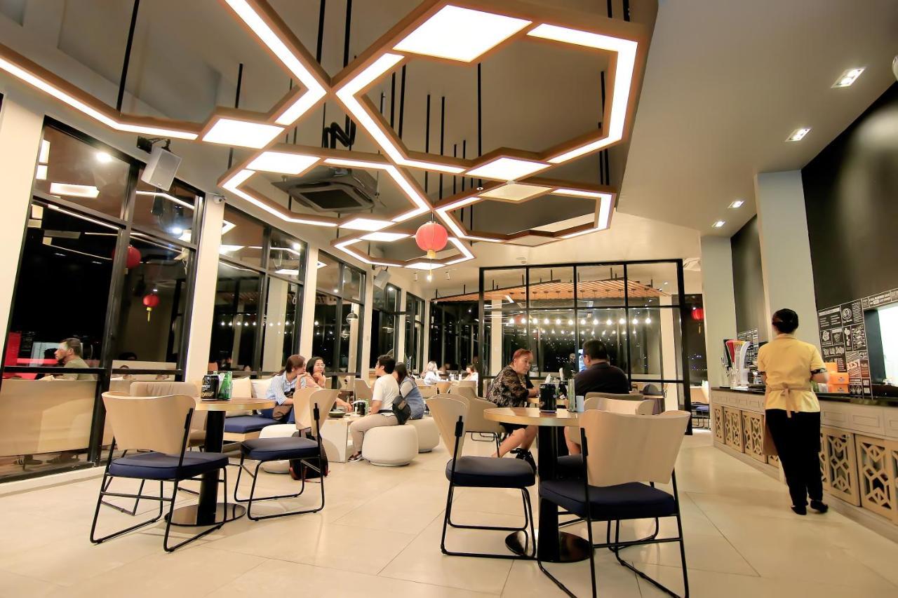 Swiss-Belhotel Ambon Extérieur photo